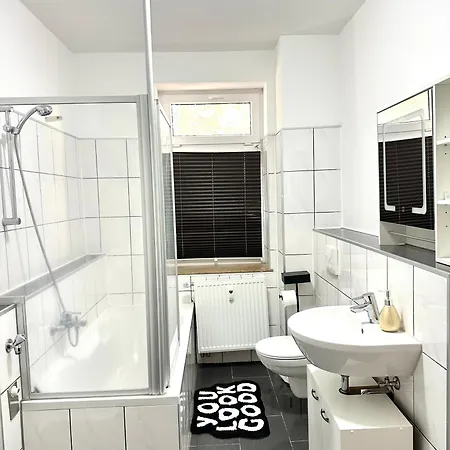 Apartamento Mit Balkon 3*